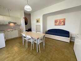 Precious Villa With Private Garden and Barbecue